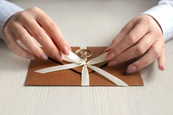 Chèques cadeaux = provision = déduction ?